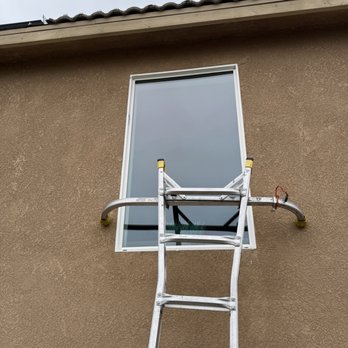 Vic Max Cleaning Services - Window Washing Near Me