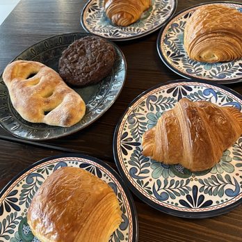 Oh La La - IG: happyfoodieoc - Bakeries Near Me - Pasadena, California