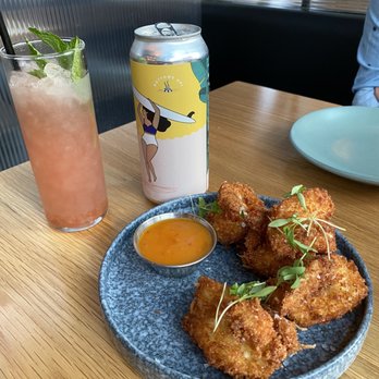 Yellowbelly - Coconut fried shrimp, Grapefruit Mocktail, Yellowbelly Pale Ale by Rock Well - New American Near Me - St. Louis, Missouri Yellowbelly - Coconut fried shrimp, Grapefruit Mocktail, Yellowbelly Pale Ale by Rock Well - New American Near Me - St. Louis, Missouri
