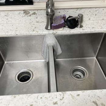 Saul's Carpet Cleaning - Look at the sink.. this is how I left it for them to clean - Carpet Cleaning Near Me - Pittsburg, California Saul's Carpet Cleaning - Look at the sink.. this is how I left it for them to clean - Carpet Cleaning Near Me - Pittsburg, California