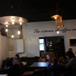Rise & Grind Cafe - Cool lights