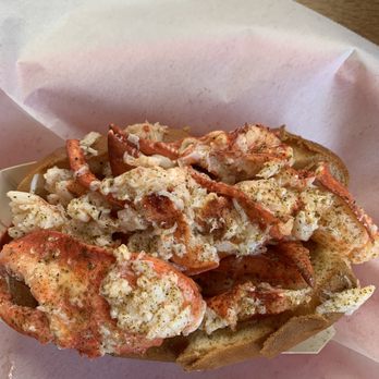 Luke's Lobster - Warm lobster roll - Seafood Near Me - Seattle, Washington Luke's Lobster - Warm lobster roll - Seafood Near Me - Seattle, Washington