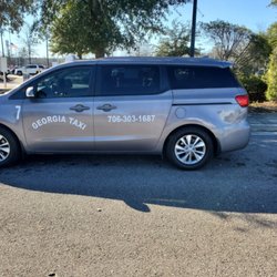 Georgia Taxi - Driver awaiting a customer @ Augusta Regional Airport