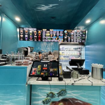 Teapresso Bar - the inside - Bubble Tea Near Me - Honolulu, Hawaii