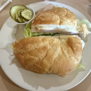 Harner's Bakery And Restaurant - Turkey Sandwich - Bakeries Near Me - North Aurora, Illinois Harner's Bakery And Restaurant - Turkey Sandwich - Bakeries Near Me - North Aurora, Illinois