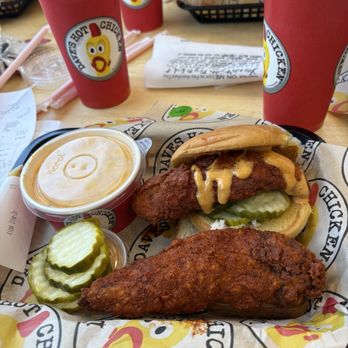 Dave's Hot Chicken - Dave's #3 1 Tender & 1 Slider w/ Fries - Chicken Shop Near Me - Sherman Oaks, California Dave's Hot Chicken - Dave's #3 1 Tender & 1 Slider w/ Fries - Chicken Shop Near Me - Sherman Oaks, California