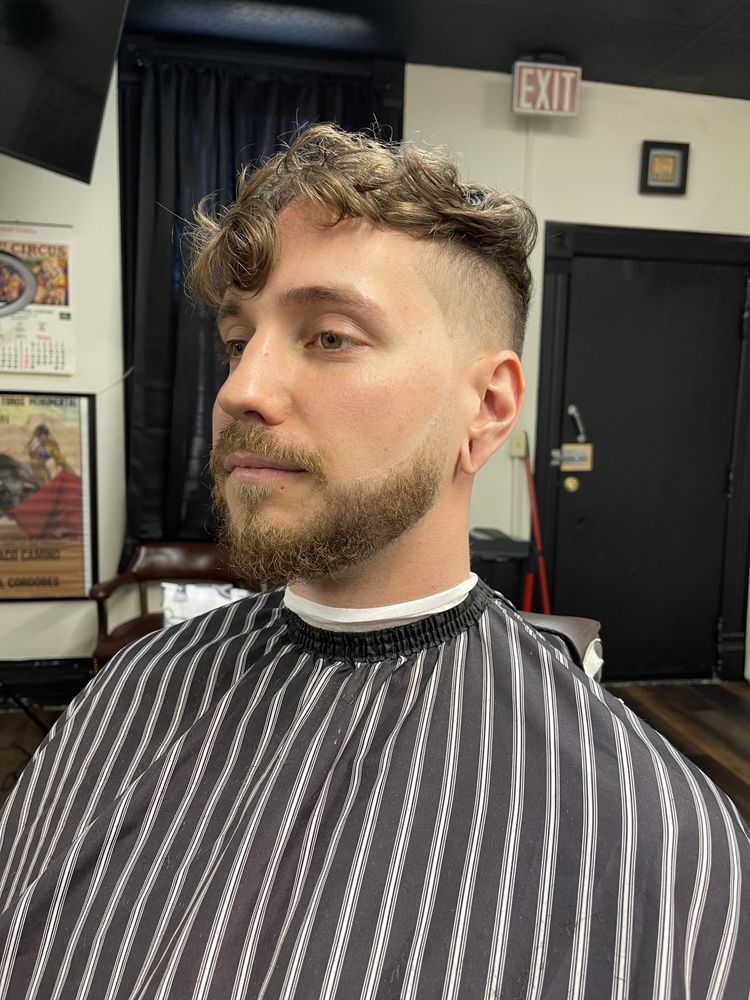JSV Cuts - Point West Barbershop Logo
