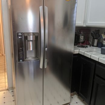 Appliances 4 Less - Just grab a new handle and you've got a perfect fridge! Couldn't be happier! - Appliances Near Me - Fresno, California Appliances 4 Less - Just grab a new handle and you've got a perfect fridge! Couldn't be happier! - Appliances Near Me - Fresno, California