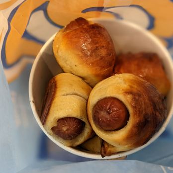 Auntie Anne's - Mini pretzel dogs - Fast Food Near Me - Bloomington, Minnesota Auntie Anne's - Mini pretzel dogs - Fast Food Near Me - Bloomington, Minnesota