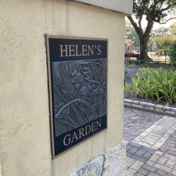 Helen's Garden - Entrance - Parks Near Me - League City, Texas Helen's Garden - Entrance - Parks Near Me - League City, Texas