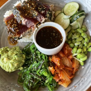 Duke's Malibu - Seared Ahi Bowl* - New American Near Me - Malibu, California