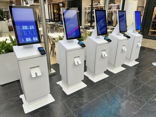 Top of the Hub by null