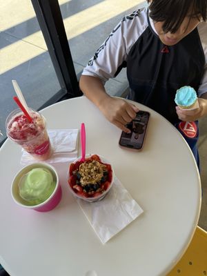 TOCUMBO ICE CREAM by null