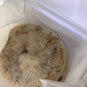 El Tamarindo Restaurant - Who doesn't love Pupusas? Yummy! - Salvadoran Near Me - Panorama City, California El Tamarindo Restaurant - Who doesn't love Pupusas? Yummy! - Salvadoran Near Me - Panorama City, California