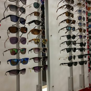 Optiker Bode - Nobody needs sunglasses in Hamburg in January. - Eyewear & Opticians Near Me - Hamburg, HH