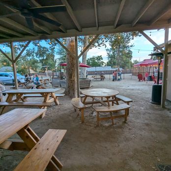 Mode Brewing - Patio - Breweries Near Me - Orangevale, California