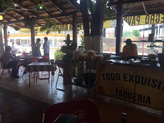 Nuevo San Fernando Cochinita Y Lechon by null