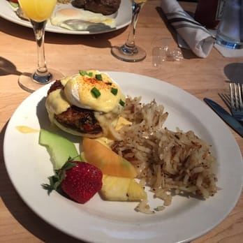 Jackson Square Grill - Crab cakes Benedict - Seafood Near Me - Columbus, Mississippi