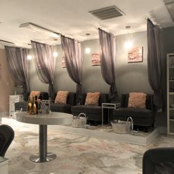 Semi-private pedicure suites