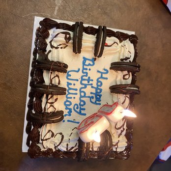 Baskin-Robbins - Pretty cake, Great penmanship, tasted like old freezer burn. - Ice Cream & Frozen Yogurt Near Me - Colorado Springs, Colorado