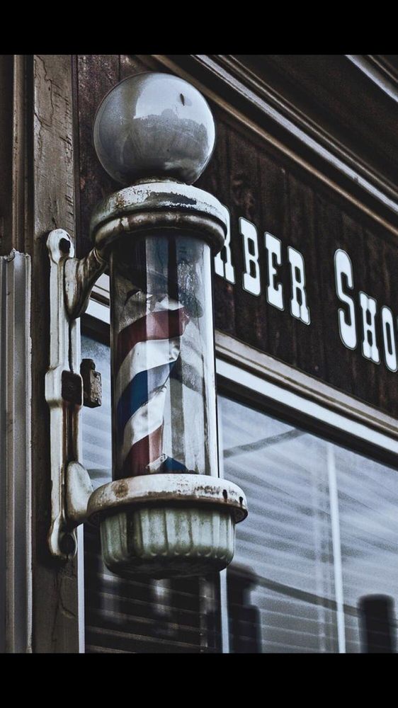 Gahanna Barber Shop Logo
