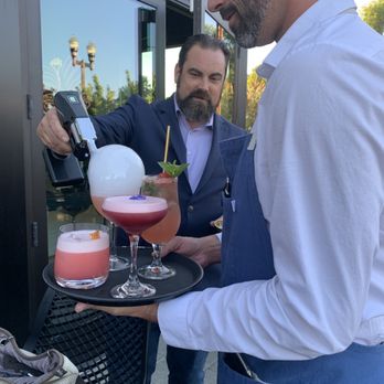 In Bloom - Cocktails and dinner on the pleasant patio - New American Near Me - Paso Robles, California
