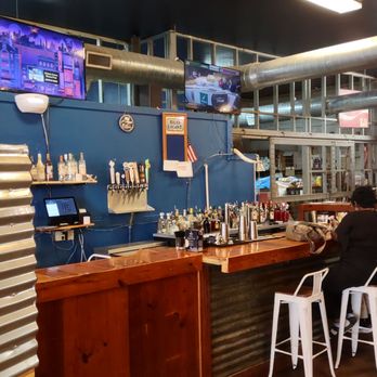 Home Grill Steakhouse - Bar in the back seating area - Steakhouses Near Me - Palestine, Texas Home Grill Steakhouse - Bar in the back seating area - Steakhouses Near Me - Palestine, Texas