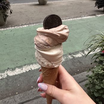 Venchi - Chocolatiers & Shops Near Me - New York, New York