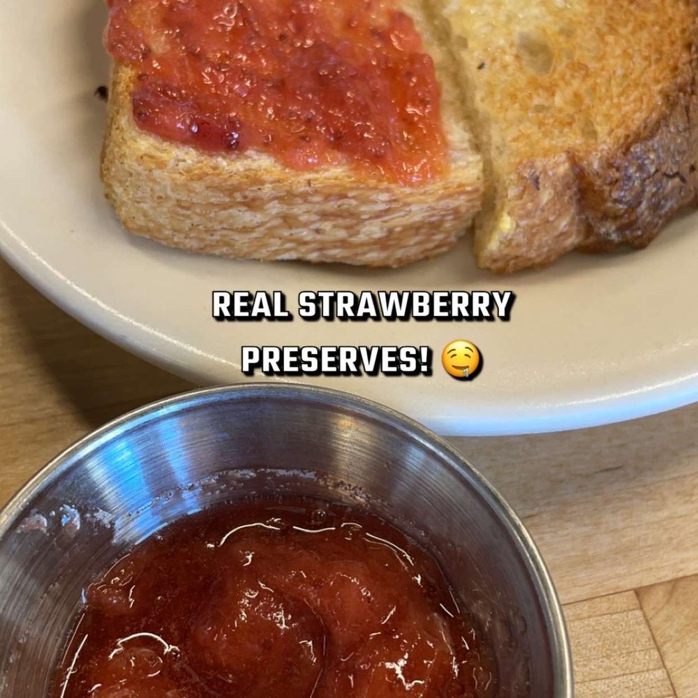 Matt's Big Breakfast Gilbert - Real strawberry preserves with your toast! - Breakfast & Brunch Near Me - Gilbert, Arizona