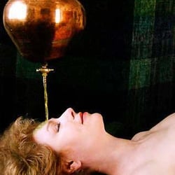 Shakti Healing - Shirodhara: Ayurvedic treatment that profoundly relaxes the nervous system. It follows a face, neck, scalp & shoulder massage.