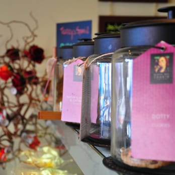 Carpe Diem Coffee Bar - Hand made cookies! - Delicatessen Near Me - London, XGL Carpe Diem Coffee Bar - Hand made cookies! - Delicatessen Near Me - London, XGL
