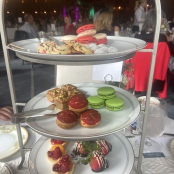 Hotel del Coronado, Curio Collection by Hilton - Dessert tier - Coronado, CA