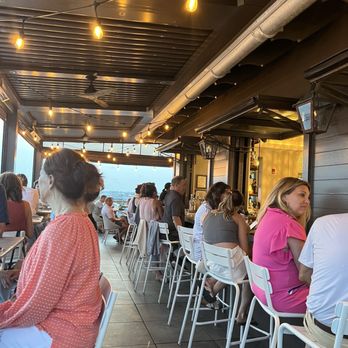 Pescado - American Near Me - Rosemary Beach, Florida