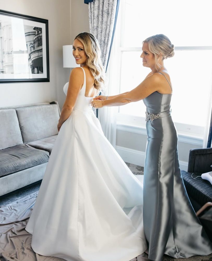 Glow San Carlos Logo