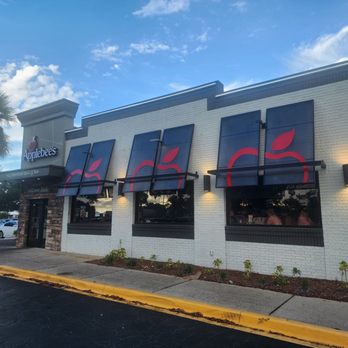 Applebee's Grill + Bar - Front of building - American Near Me - Orange City, Florida