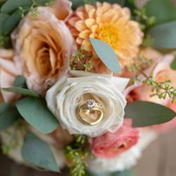 Evergreen Florist - Photo by Tiifany Nichols Spokane 2023
