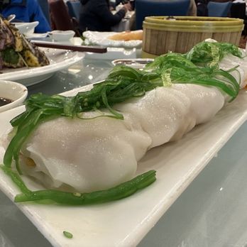Neptune Palace Seafood Restaurant - Rice Roll with Chinese Donut ($10.98): tasty! - Seafood Near Me - Vancouver, British Columbia Neptune Palace Seafood Restaurant - Rice Roll with Chinese Donut ($10.98): tasty! - Seafood Near Me - Vancouver, British Columbia