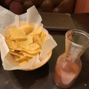 Querétaro - Complementary chips and salsa - Mexican Near Me - Gambrills, Maryland Querétaro - Complementary chips and salsa - Mexican Near Me - Gambrills, Maryland
