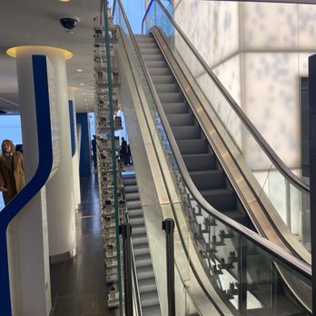 KLM Crown Lounge 52 - Airport Lounges Near Me - Schiphol, New Hampshire