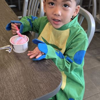 Baskin Robbins - Ice Cream & Frozen Yogurt Near Me - Panorama City, California