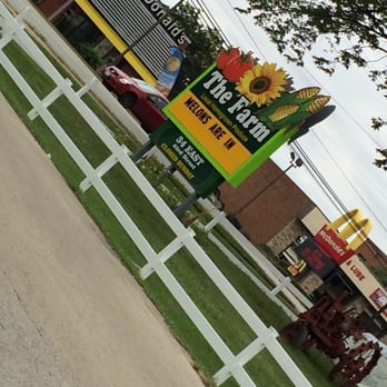 The Farm - Signage - Fruits & Veggies Near Me - Westmont, Illinois