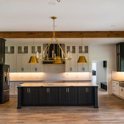 Bastrop Flooring & Granite - Kitchen