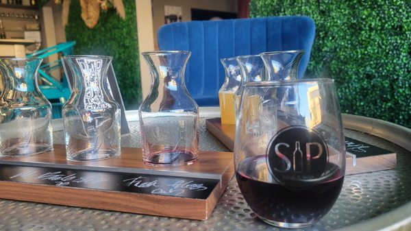 Sip Wine & Beer by null