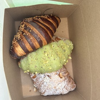 Nonna Mercato - Croissants with Nutella and matcha - Bakeries Near Me - Long Beach, California Nonna Mercato - Croissants with Nutella and matcha - Bakeries Near Me - Long Beach, California