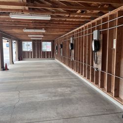 The Waldport Inn - Garage charging stations
