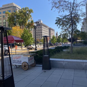 P.J. Clarke's - American Near Me - Washington, DC, District of Columbia