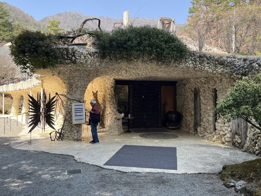 Kubota Itchiku Art Museum by null