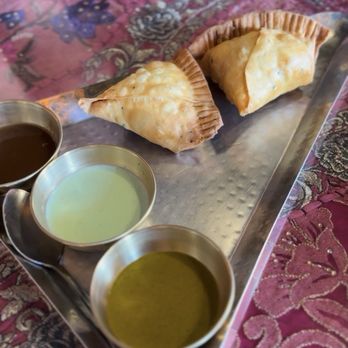 Cafe Maharani - Indian Near Me - Honolulu, Hawaii