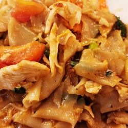 Sandee Thai Restaurant - Chicken drunken noodles