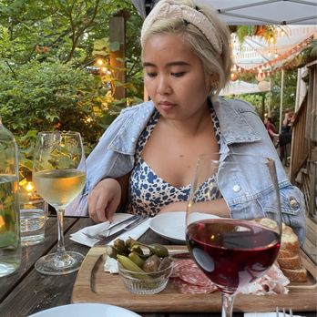 Bottlehouse - Wine Bars Near Me - Seattle, Washington Bottlehouse - Wine Bars Near Me - Seattle, Washington